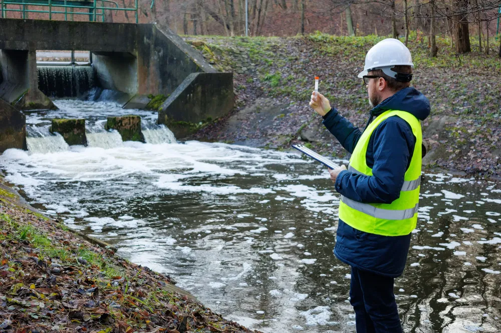 Contrôle des réseaux d'eau potable à Erches